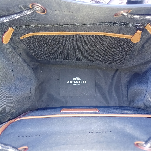 Mid-size coach bag - Picture 4 of 4
